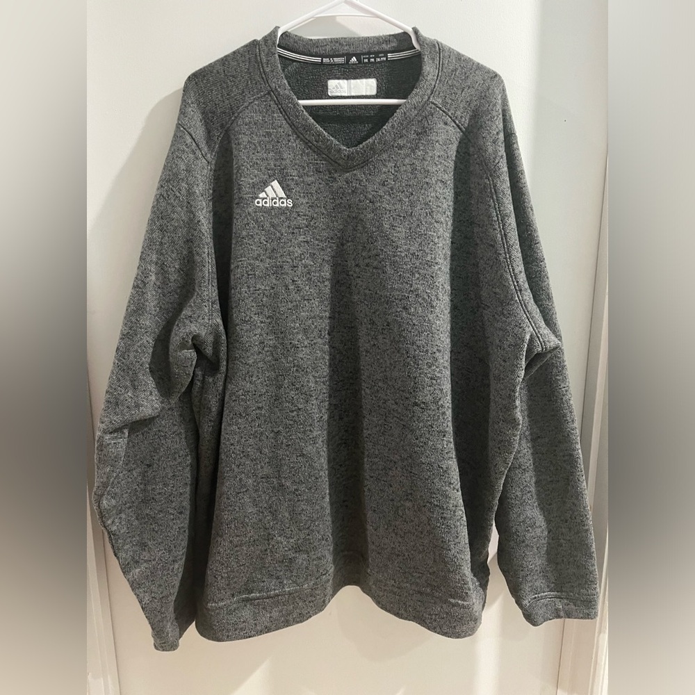Adidas Men’s Gray V-Neck Sweatshirt, size 2XL